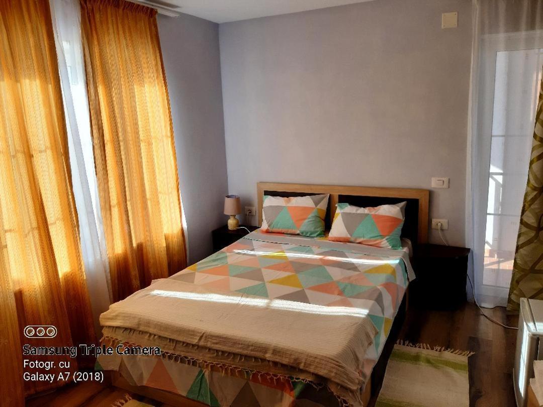 Casa Alba Hotell Năvodari Eksteriør bilde