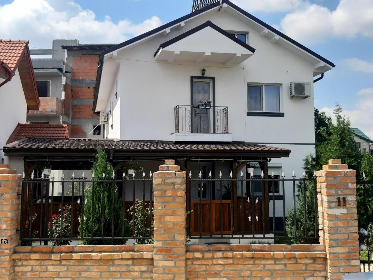 Casa Alba Hotell Năvodari Eksteriør bilde